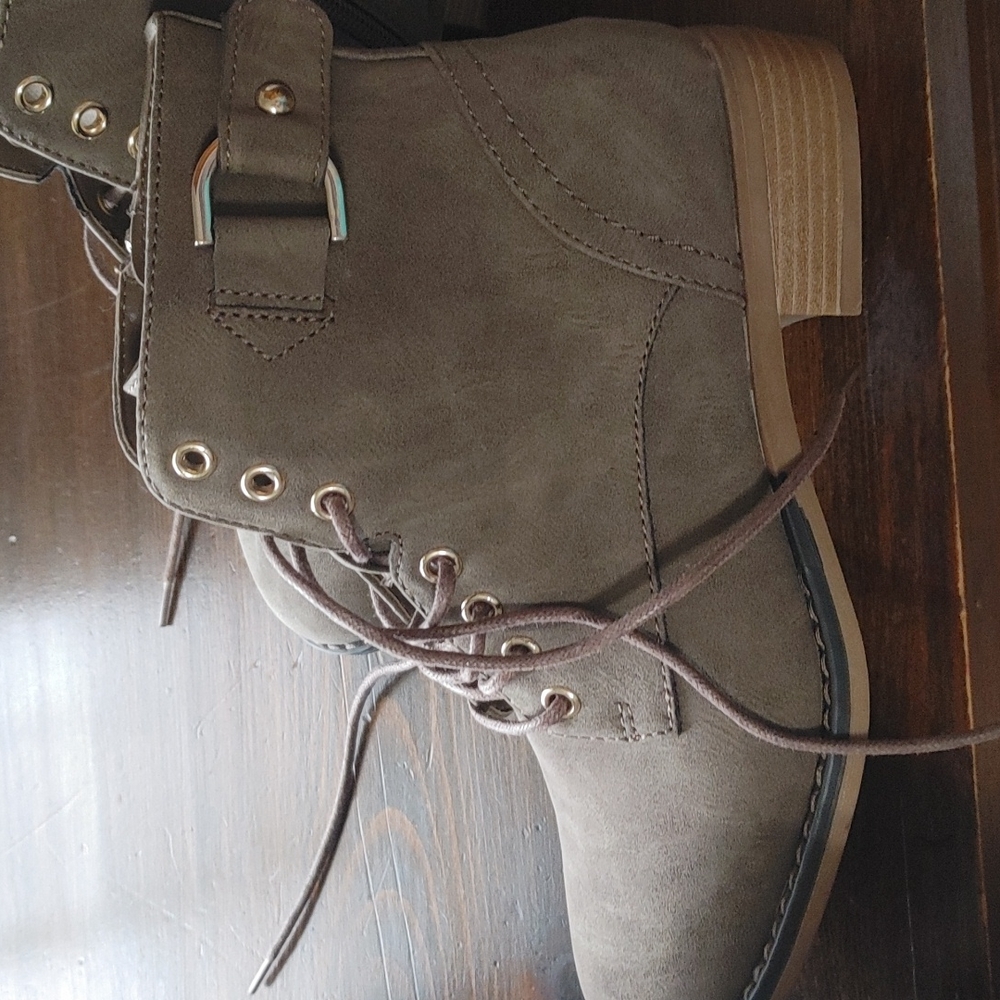 Stone colored casual boots